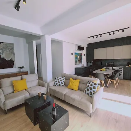 Limassolian Vibe House