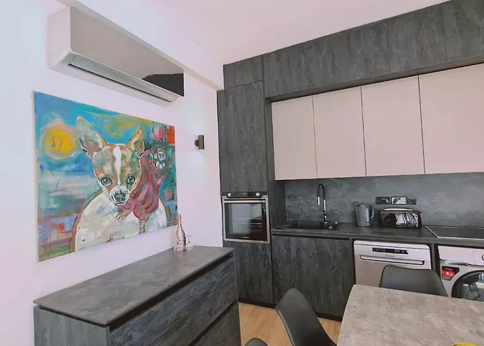 Limassolian Vibe House דירה *